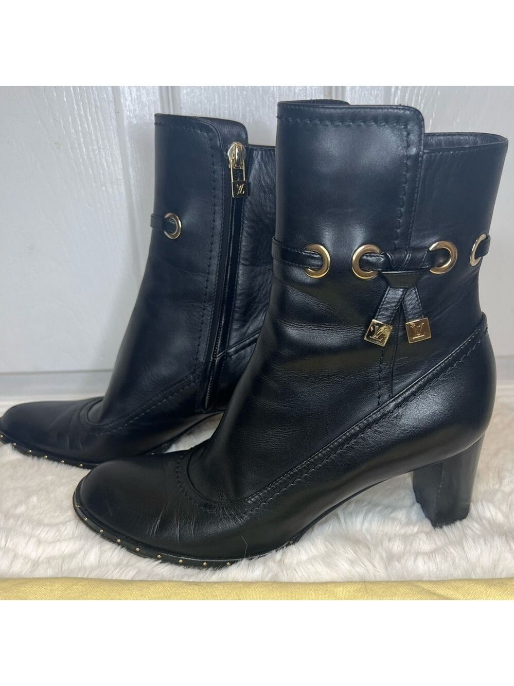 ❤️ LOUIS VUITTON🌷HOST PICK🌷LEATHER ANKLE BOOTS BLACK 6.5 (36.5) - Picture 3 of 16